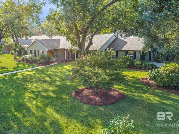 4 Wood Grove Cir, Fairhope, AL 36532