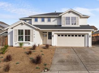104 Primrose Ln, Cloverdale, CA 95425