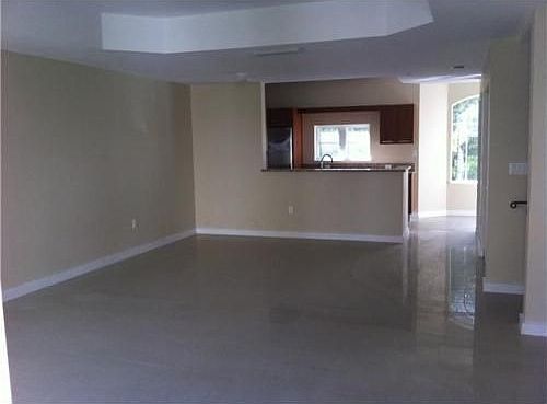 2nd image of 18412 NE 27th Ct