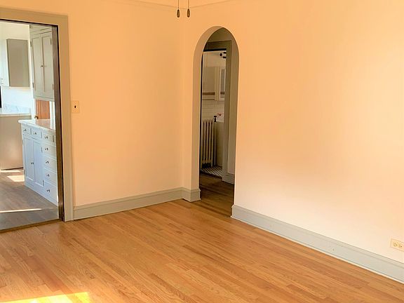 4th image of 10303 Canterbury St #2