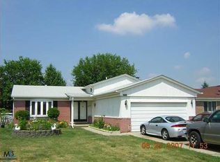 39023 Hyland Dr, Sterling Heights, MI 48310
