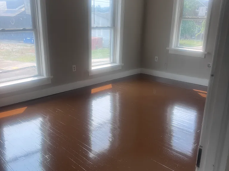 100 2nd St #3 — Photo 9