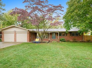 1865 Briarcliff Dr, Saint Joseph, MI 49085