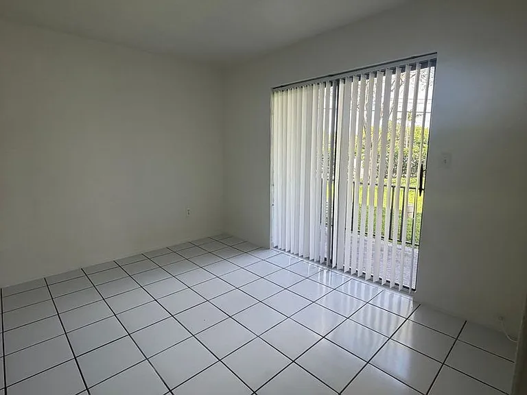 Allegro Apartments — Photo 31