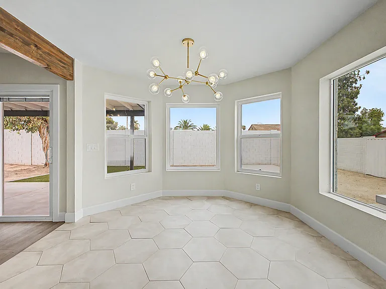 3922 E Larkspur Dr — Photo 9