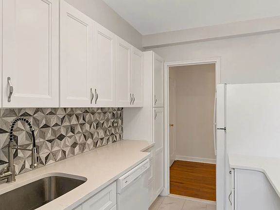 4th image of 5614 Netherland Ave APT 4D