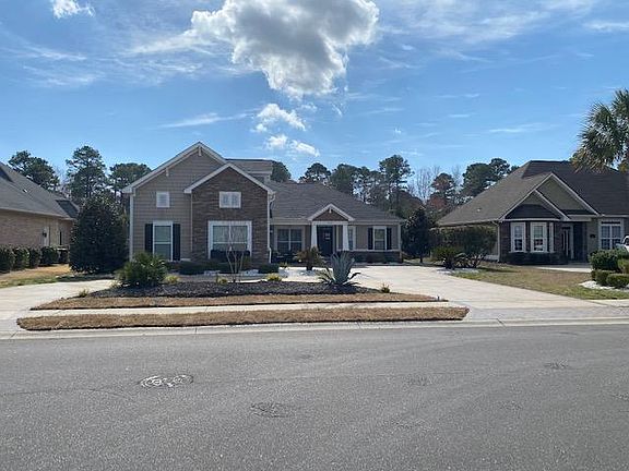 House view and driveway