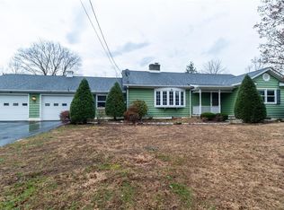 1523 Clearfield Rd, Wind Gap, PA 18091