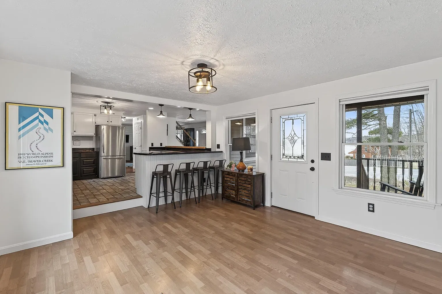 3 bed, 2168 sqft, $2,500 — Photo 4