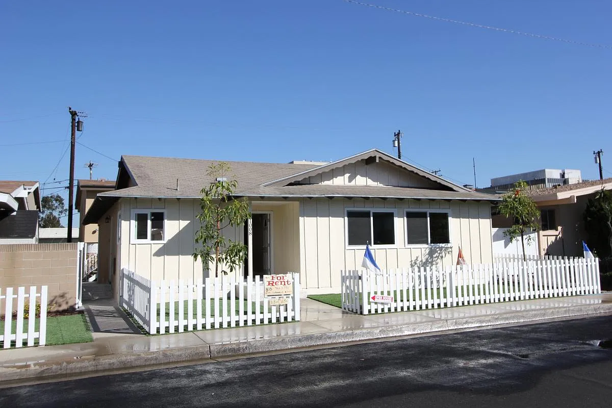 3 bed, 1550 sqft, $4,350 — Photo 1