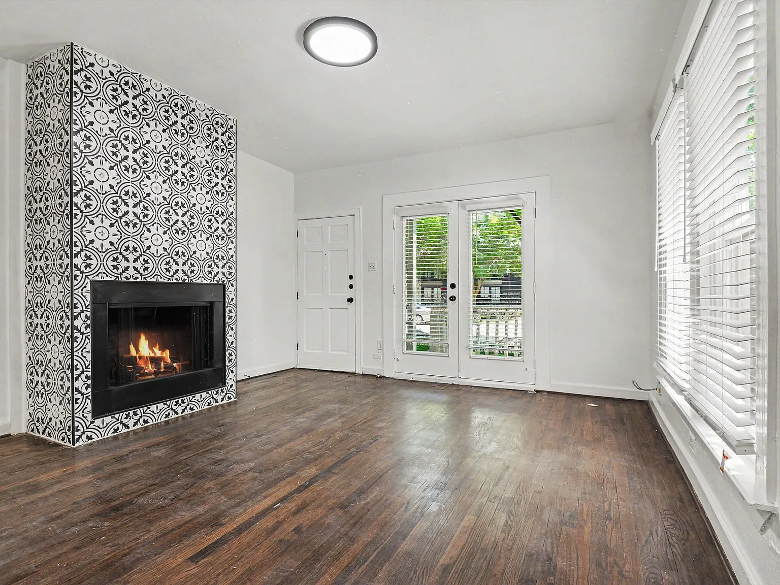 1 bed, 1590 sqft, $1,950 — Photo 4