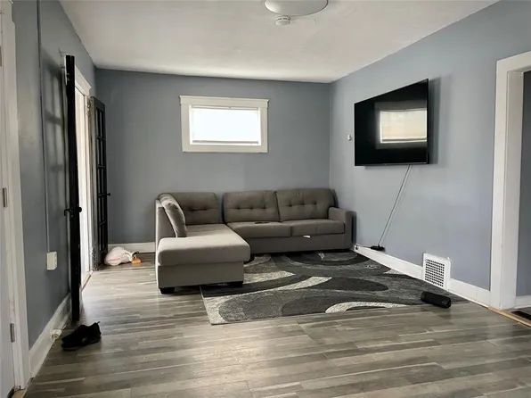 9 Goethe St, Binghamton, NY 13905