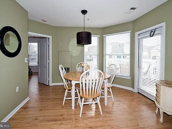 4th image of 12913 Alton Sq APT 406