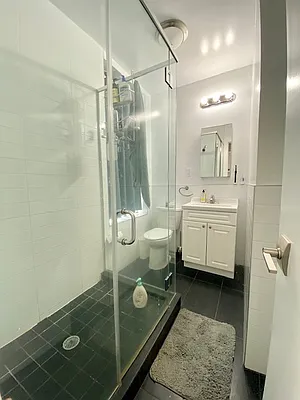 Rented by Dynamik Realty | media 15