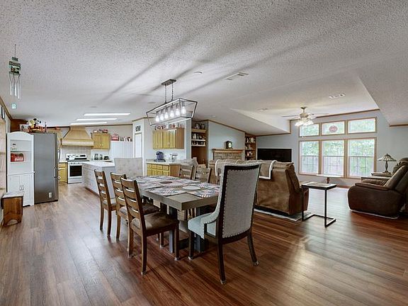 3rd image of 116 Crocker Rd