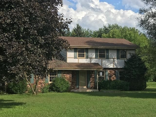 1st image of N40W32839 Wildwood Ln