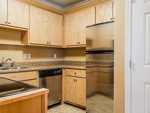 3rd image of 542 S 72nd Ave APT B