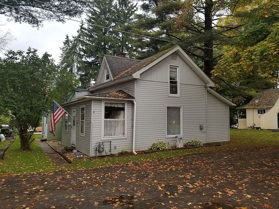 1st image of 54 Adams St