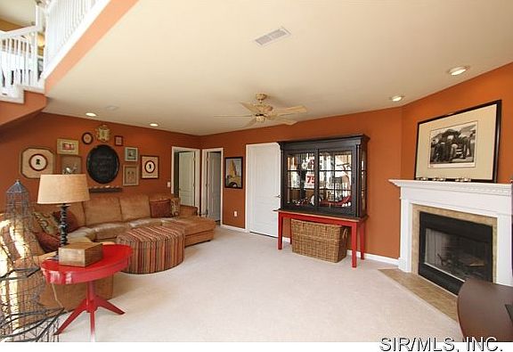 4th image of 1 Augusta Ct