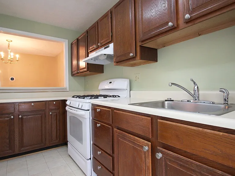 10118 Oakton Terrace Rd #10118 — Photo 6