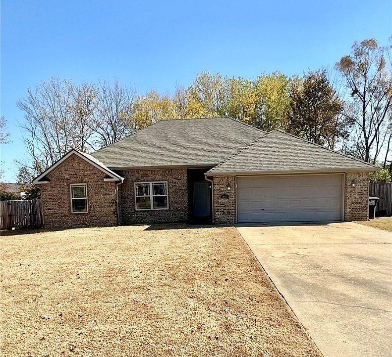 1st image of 2162 Meadowbrook Dr