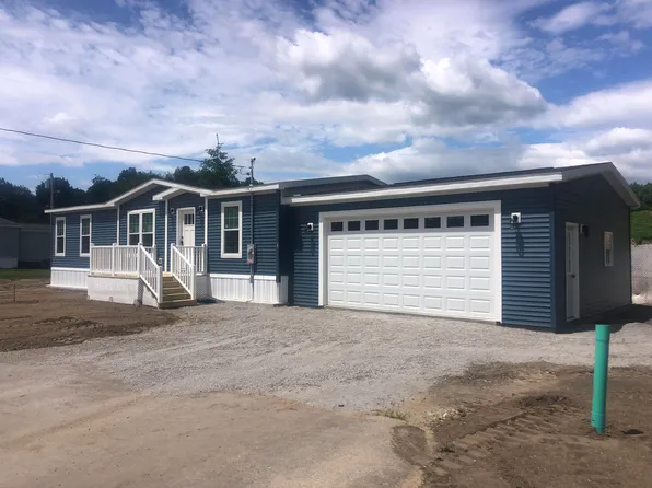 3 Edmund Meadow Lane, Hampstead, NH 03841