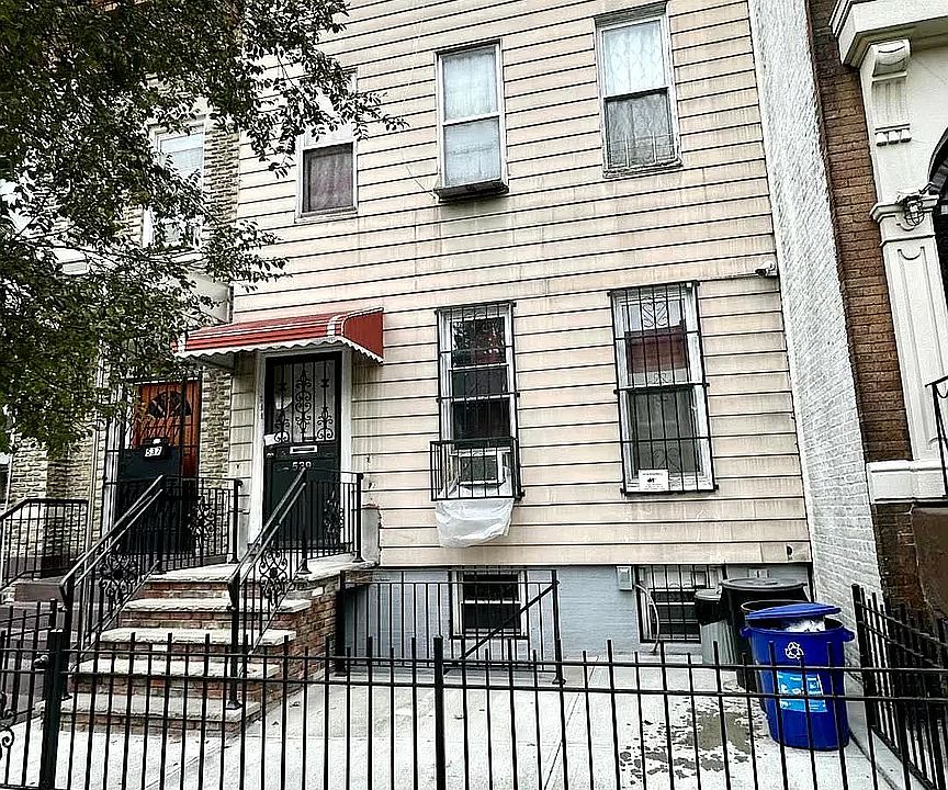 2nd image of 539 46th St