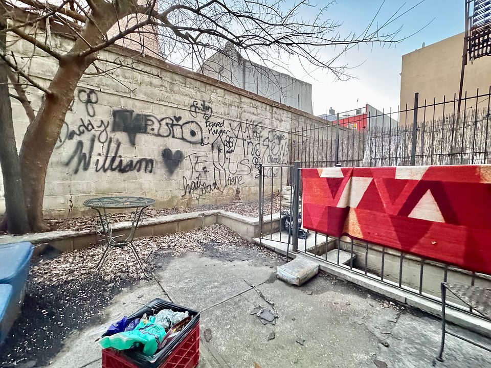1st image of 161 Noll St #1