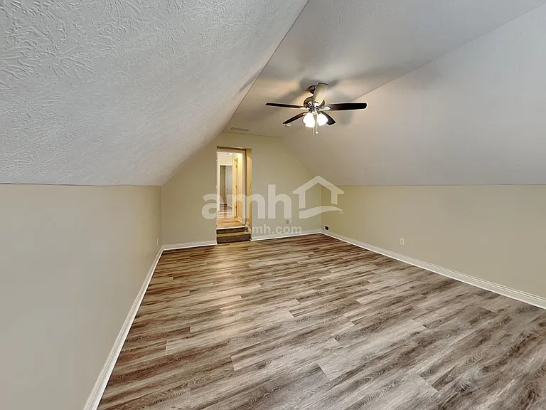 6213 Womersley Dr — Photo 9