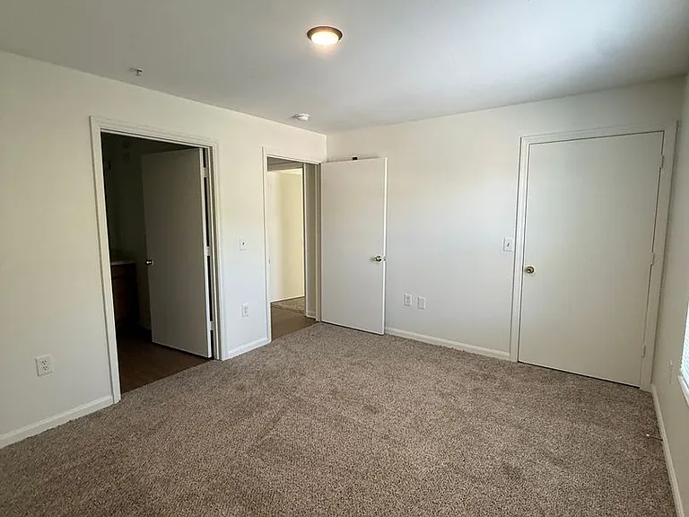 Highlands Apts — Photo 67