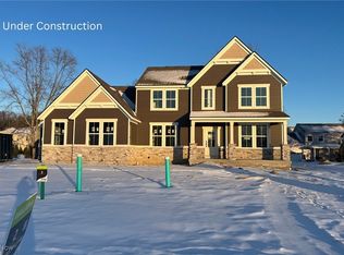 3255 Woodstone Ln, Avon, OH 44011