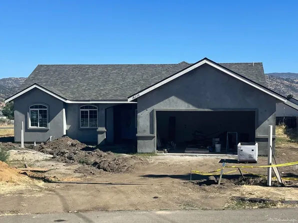 18220 Flare Dr, Tehachapi, CA 93561