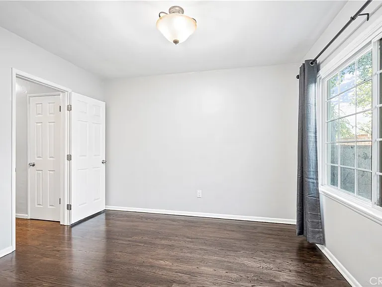 7721 Oakdale Ave — Photo 15