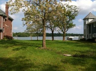 13941 Lakeview Point Rd, Cedar Lake, IN 46303