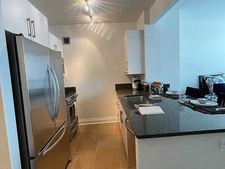 1510 Lexington Ave #12M — Photo 13