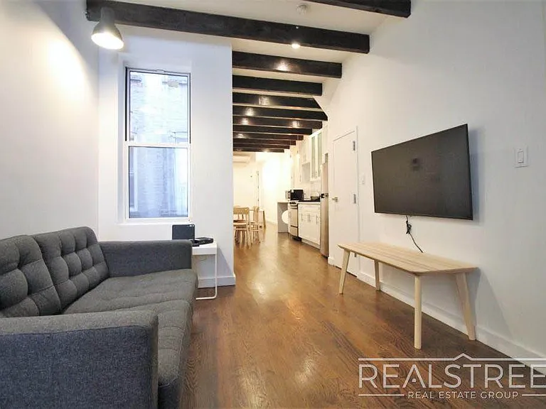 911 Jefferson Ave #1L — Photo 4