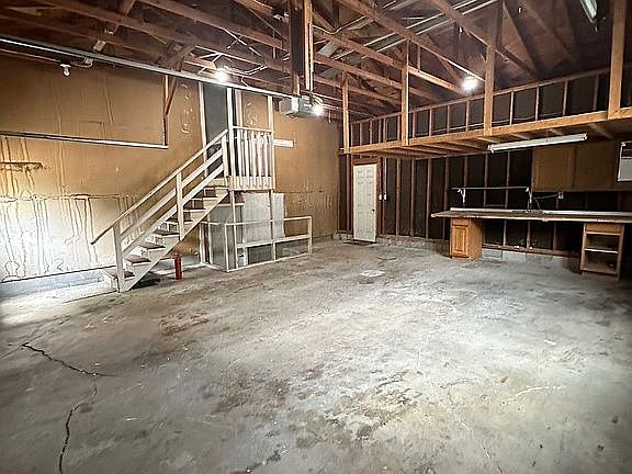 3rd image of 512 17th Ave NE