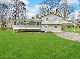 3341 King Arthur Dr SW, Marietta, GA 30008