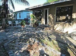 301 NW 40th St, Miami, FL 33127