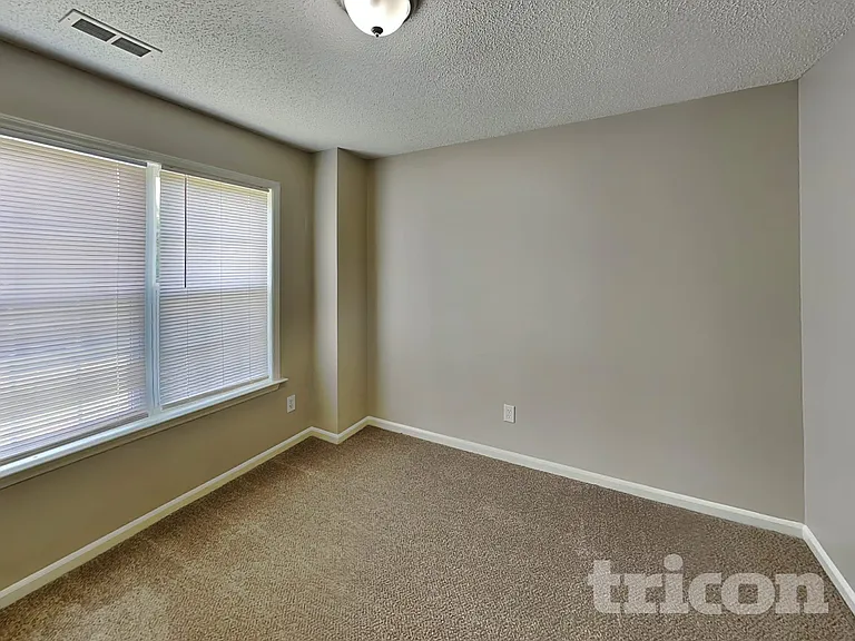 7198 Oxford Bluff Dr — Photo 11