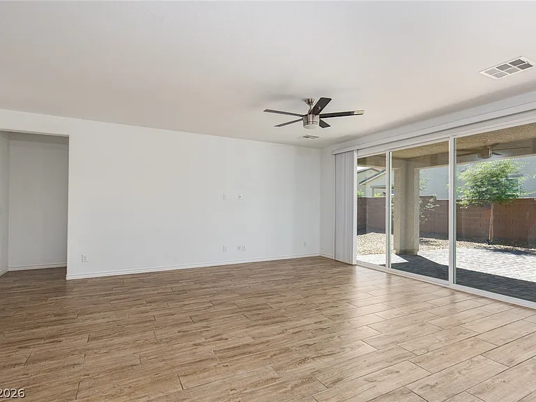 1639 Dire Wolf Ave — Photo 25