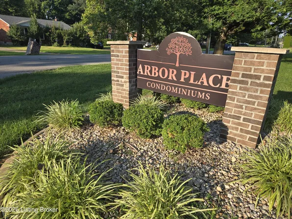 6522 Six Mile Ln APT 2, Louisville, KY 40218