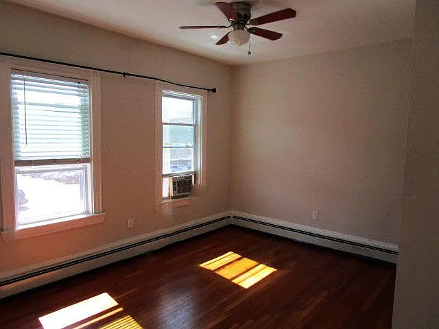 742 E 6th St #2 — Photo 15