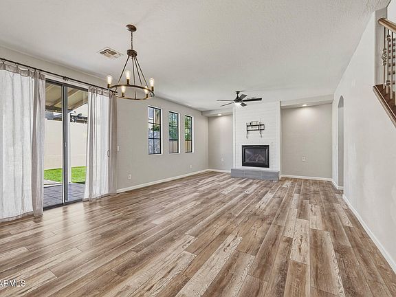 5th image of 2386 W SLEEPY RANCH Road