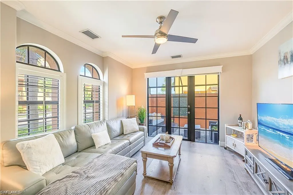 3 bed, 2.5 bath, 1674 sqft, $6,500 — Photo 1