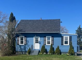 1191 Saunders Settlement Rd, Niagara Falls, NY 14305