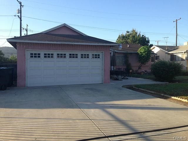 1st image of 2444 Lyndale Ave