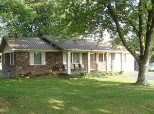 1063 County Road 536, Groveoak, AL 35975