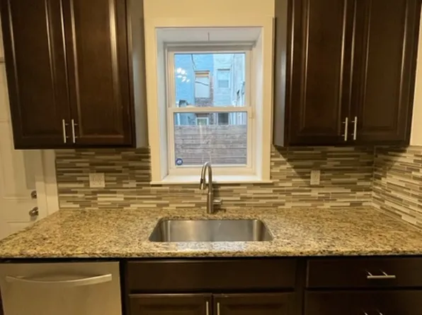 1750 Waterloo St, Philadelphia, PA 19122