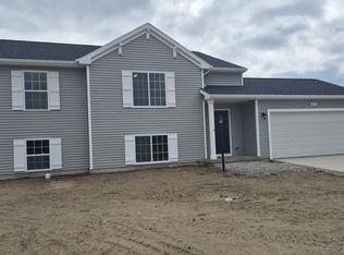 1473 Lee Ann Ave, Defiance, OH 43512